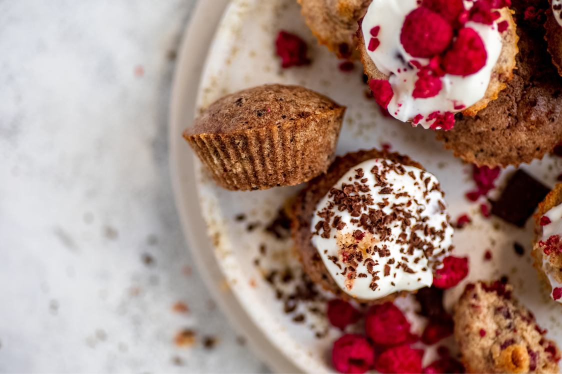 Prhki muffini s čokoladom i malinama Prhki muffini s čokoladom i malinama