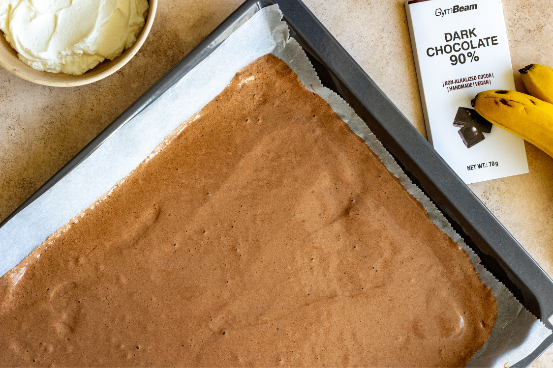 Čokoladna rolada s kremom od svježeg sira i bananom – upute Čokoladna rolada s kremom od svježeg sira i bananom – upute