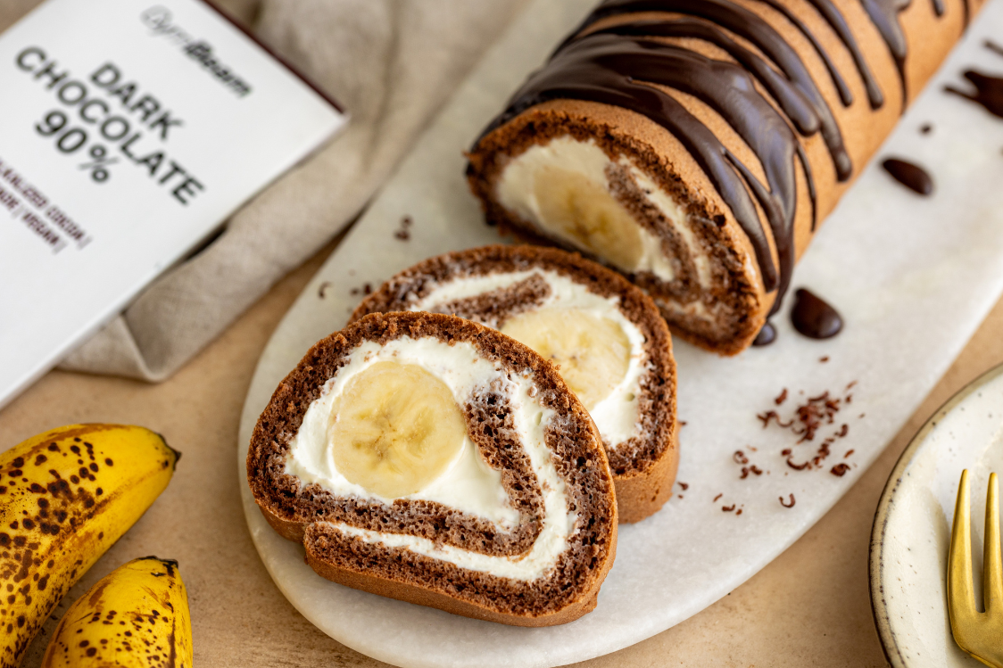 Čokoladna rolada s kremom od svježeg sira i bananom Čokoladna rolada s kremom od svježeg sira i bananom