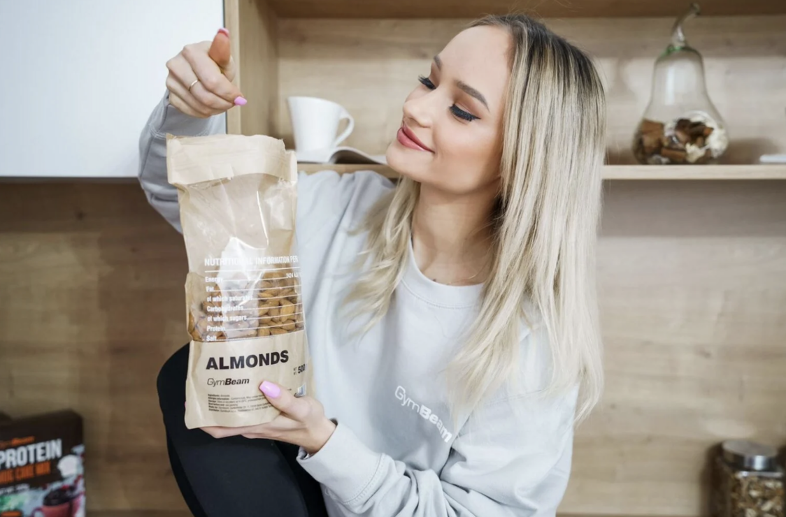 Bademi su izvor vitamina B2, koji doprinosi očuvanju dobrog vida