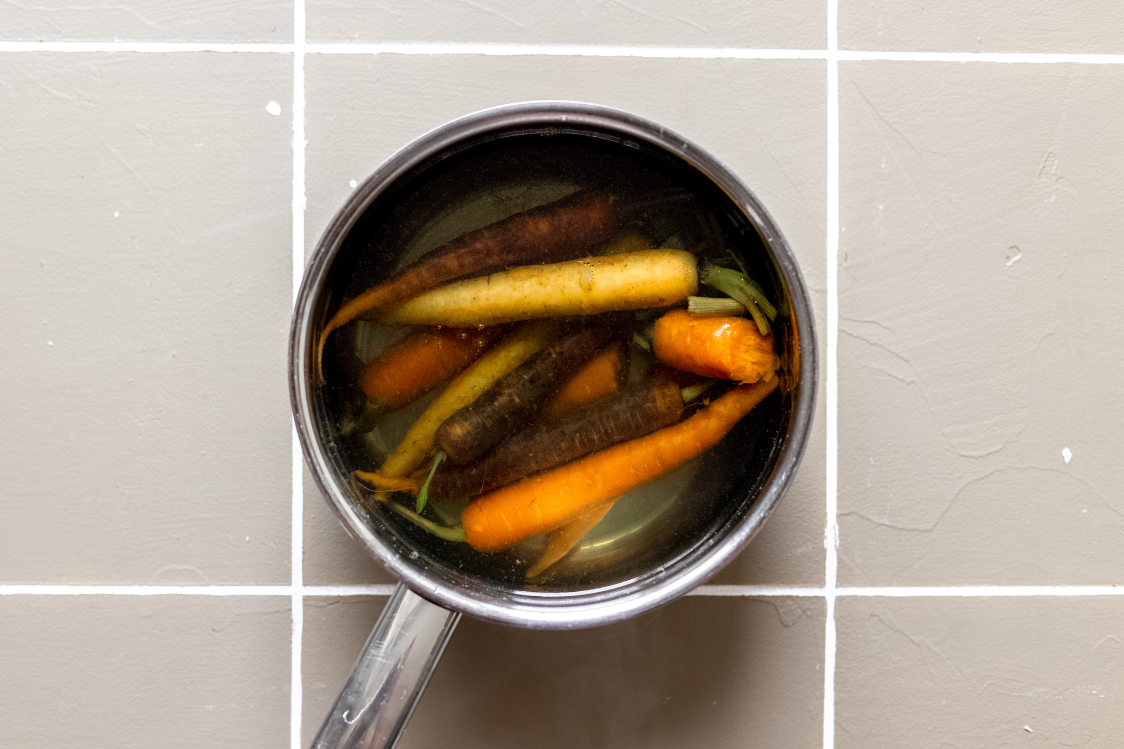 Kus-kus s tunjevinom i glaziranom mrkvom - priprema mrkve