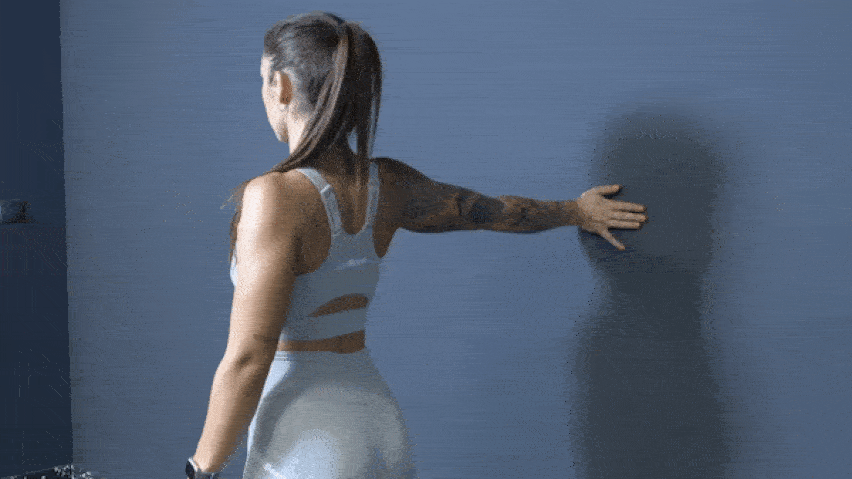 Istezanje zapešća na zidu