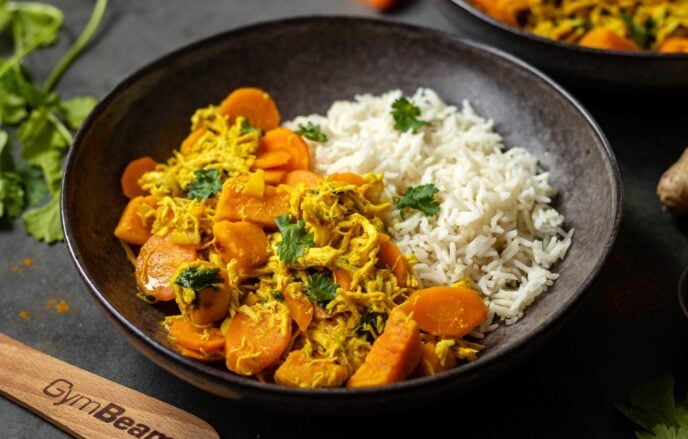 Fitness recept: aromatični indijski curry s nasjeckanom piletinom
