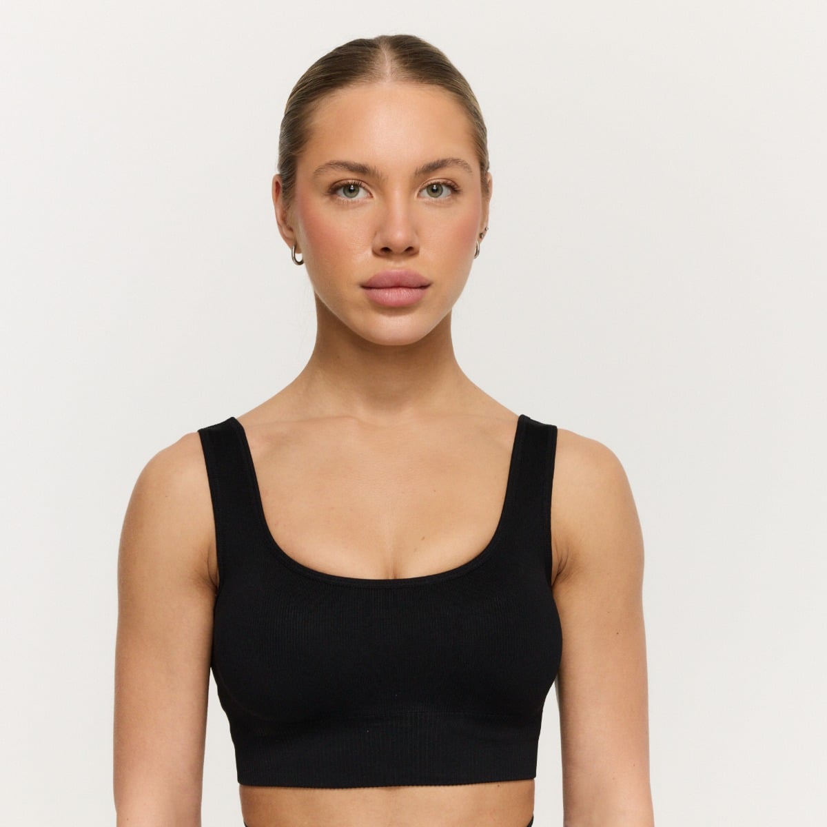 Grudnjak GymBabe Bralette Black - GymBeam