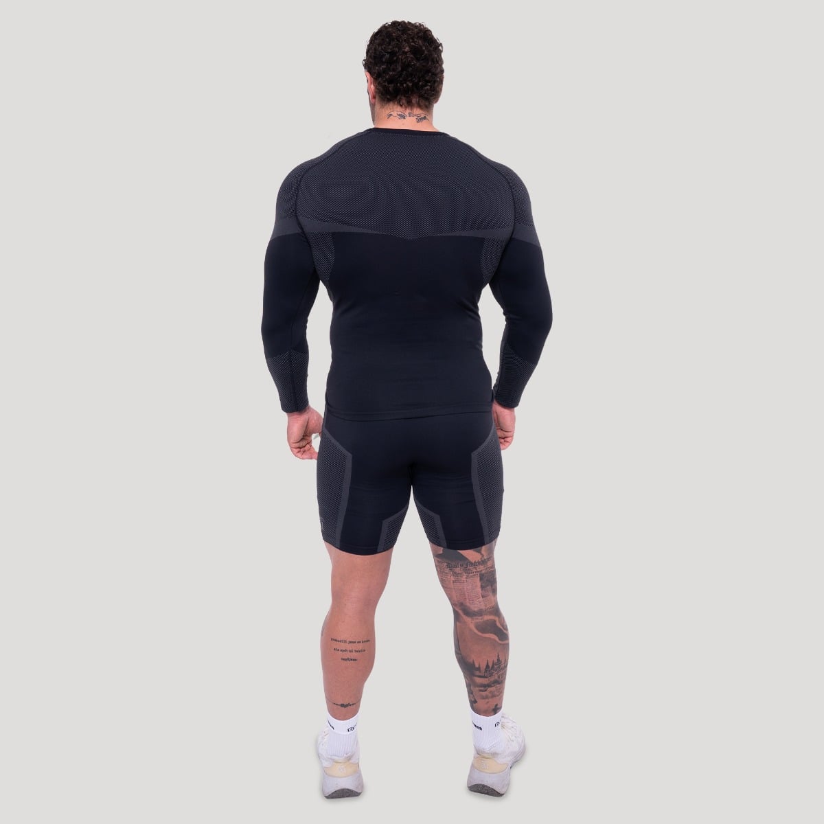 GymBeam OG1 Seamless Longsleeve Black/Grey - Veličina: XXL | Boja: Crna | Težina: 0,355 g | Pakiranje: 60 · záber 7