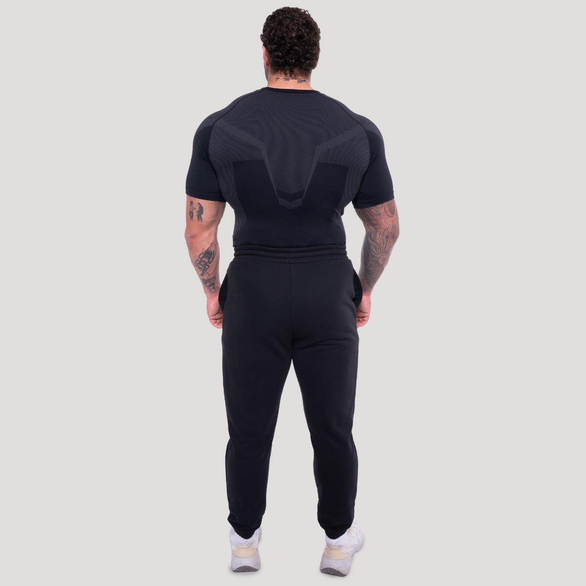 GymBeam OG1 Seamless T-shirt Black/Grey - Veličina: S | Boja: Crna | Težina: 0,2076 g | Pakiranje: 90 · záber 6