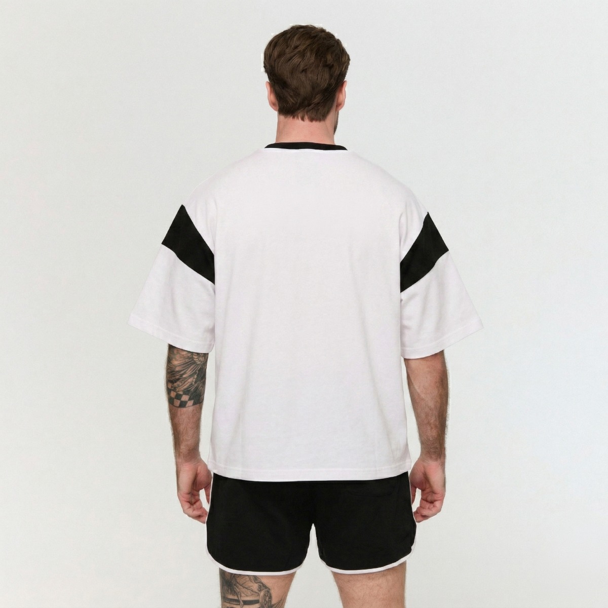 Premium Heavyweight Varsity T-Shirt - GymBeam