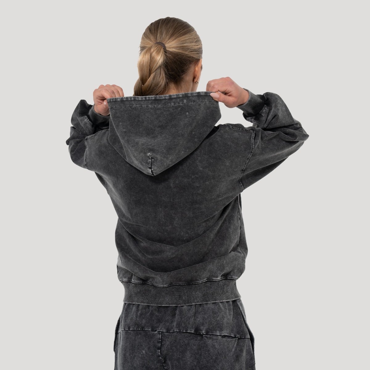 Ženska dukserica Abyss Charcoal - GymBeam