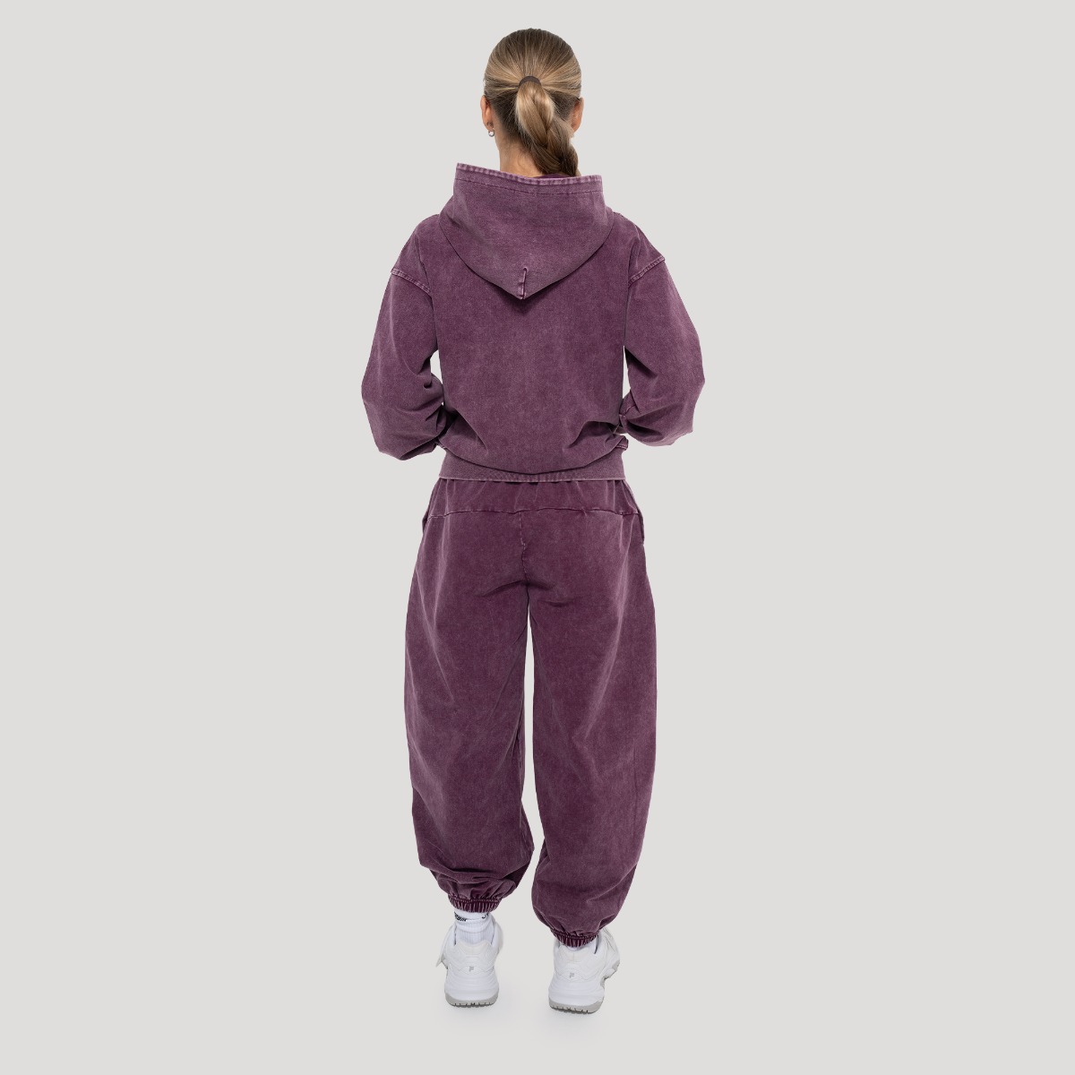 GymBeam Ženska dukserica Abyss Raisin - Veličina: XS | Boja: Purpurna | Težina: 0,64 g | Pakiranje: 32 · záber 6