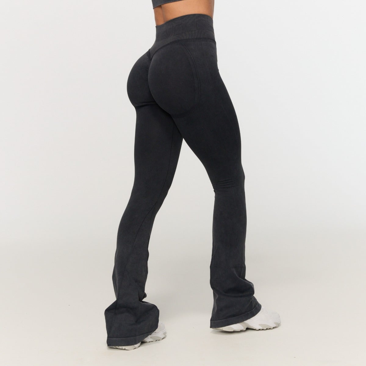 Ženske bešavne hlače Fierce Dark Grey - GymBeam