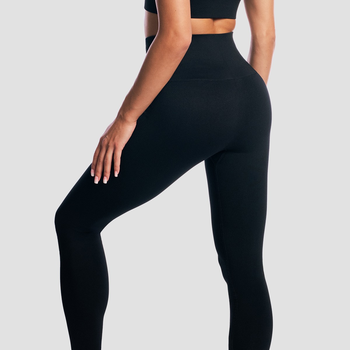 GymBeam Women‘s GymBabe Leggings Black - Veličina: XS | Boja: Crna | Težina: 0,225 g | Pakiranje: 70 · záber 8